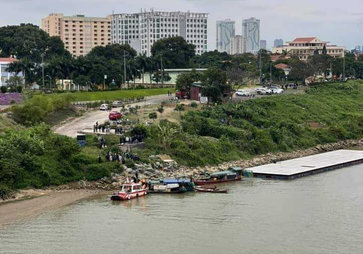 Vụ nghi nhảy cầu Đông Trù: 4 mẹ con vẫn an toàn ở quê